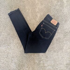 Levi's Women's 710 Super Skinny Jean Size 27